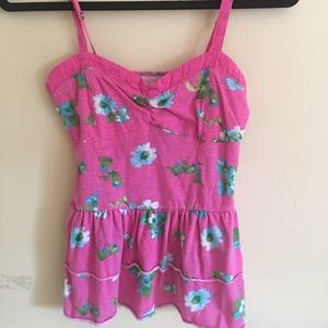 Hollister tank